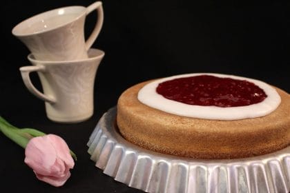 Gluteeniton Runebergintorttu
