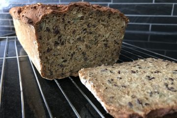 Gluteeniton Siemenleipä
