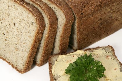 Gluteeniton Härkäpapu Vuokaleipä