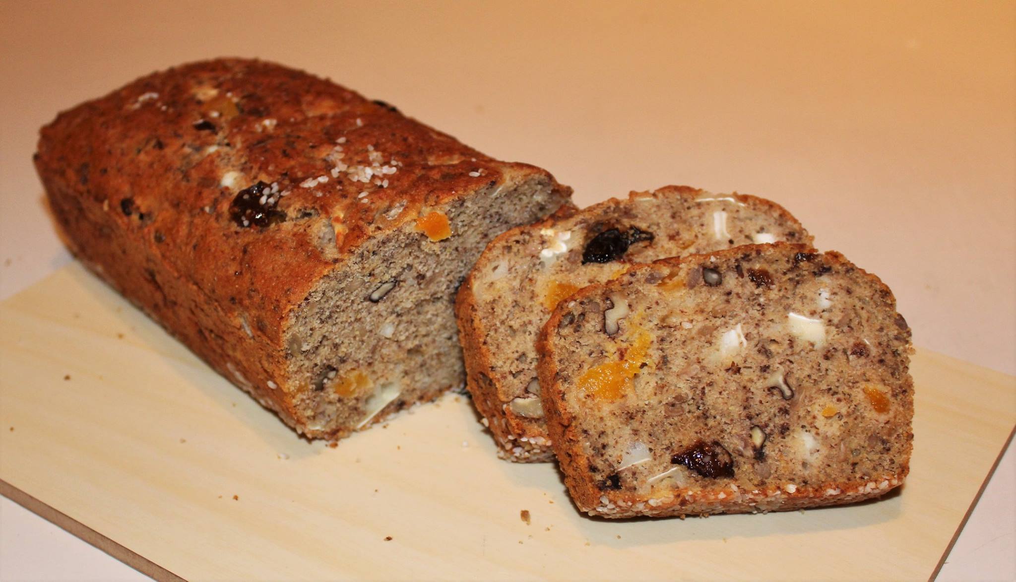 Gluteeniton Herkkuleipä