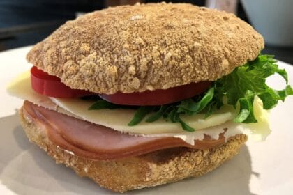 Gluteenittomat Aamiaissämpylät