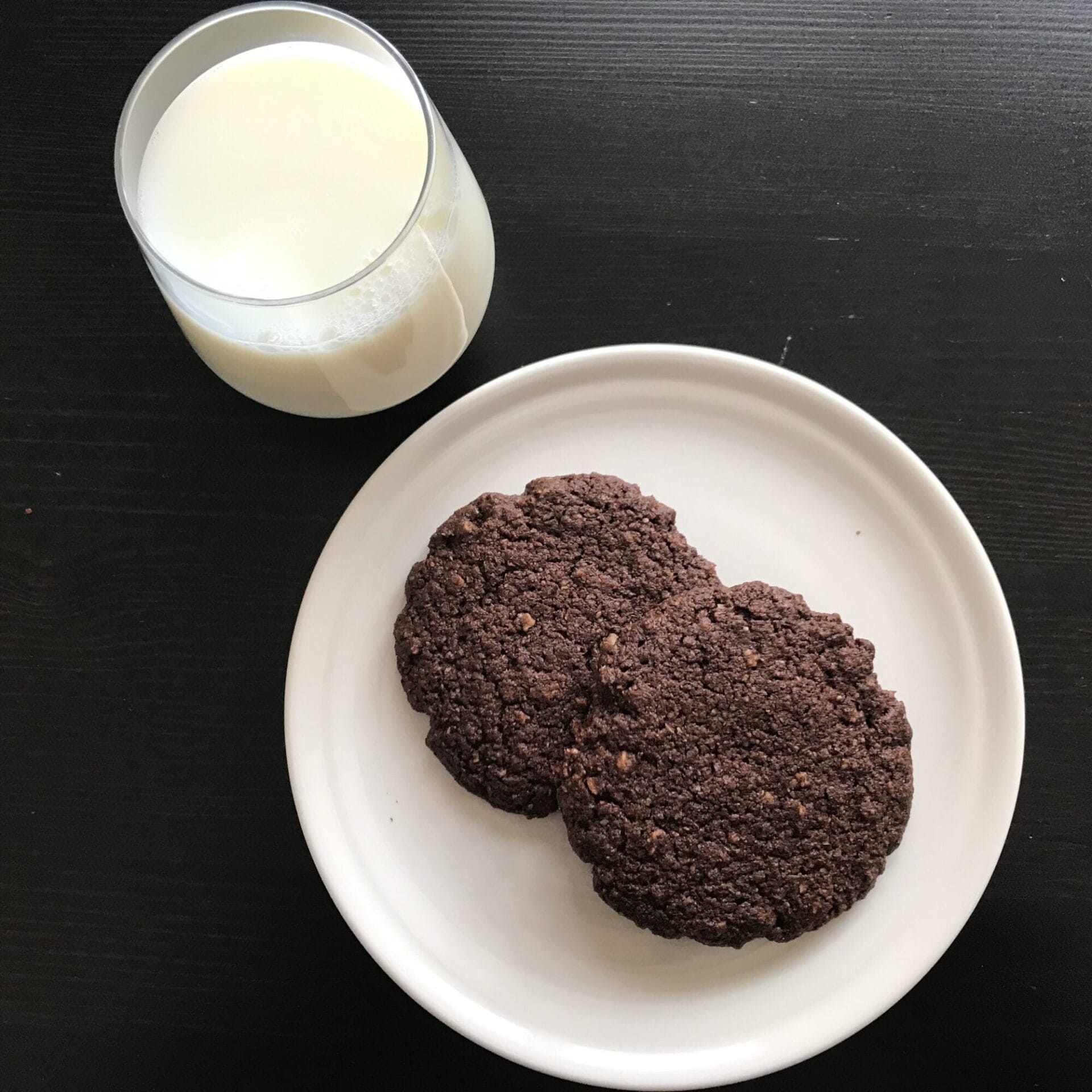 Gluteenittomat Hasselpähkinä-Suklaakeksit