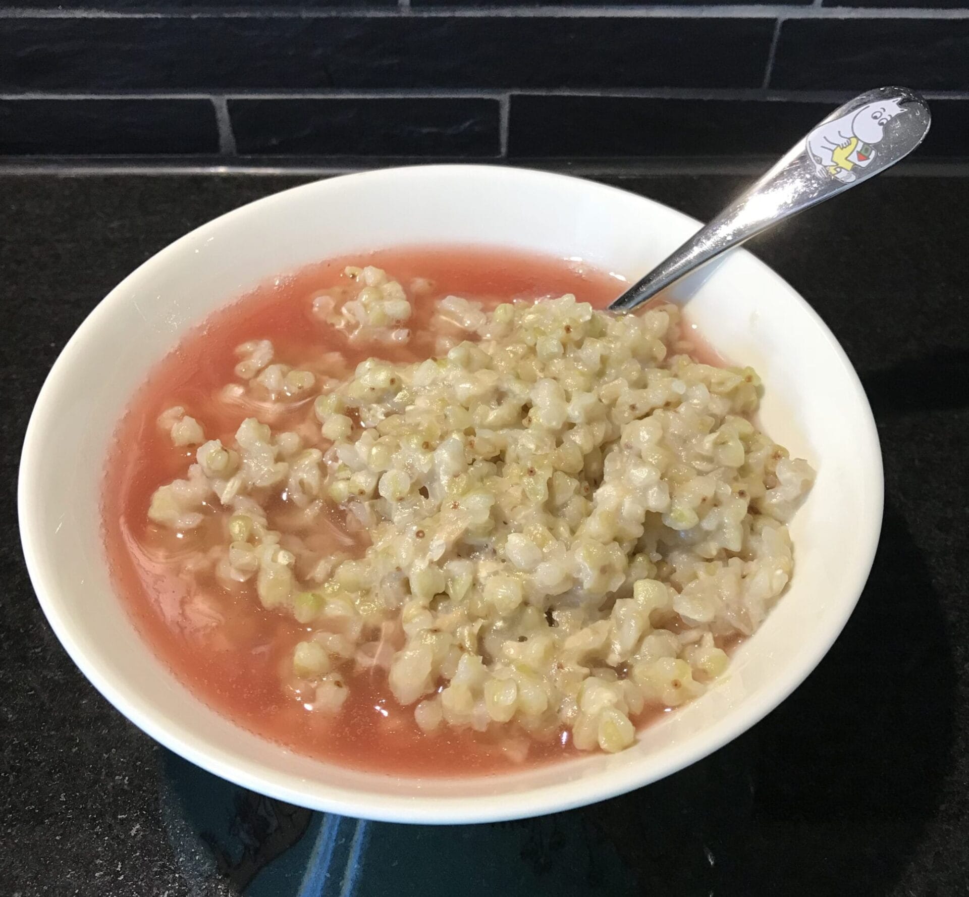 Gluteeniton Uunitattaripuuro