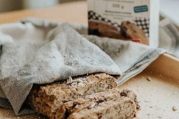 gluteeniton siemen kauraleipä