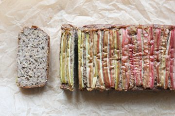 Gluteeniton raparperi-banaanileipä
