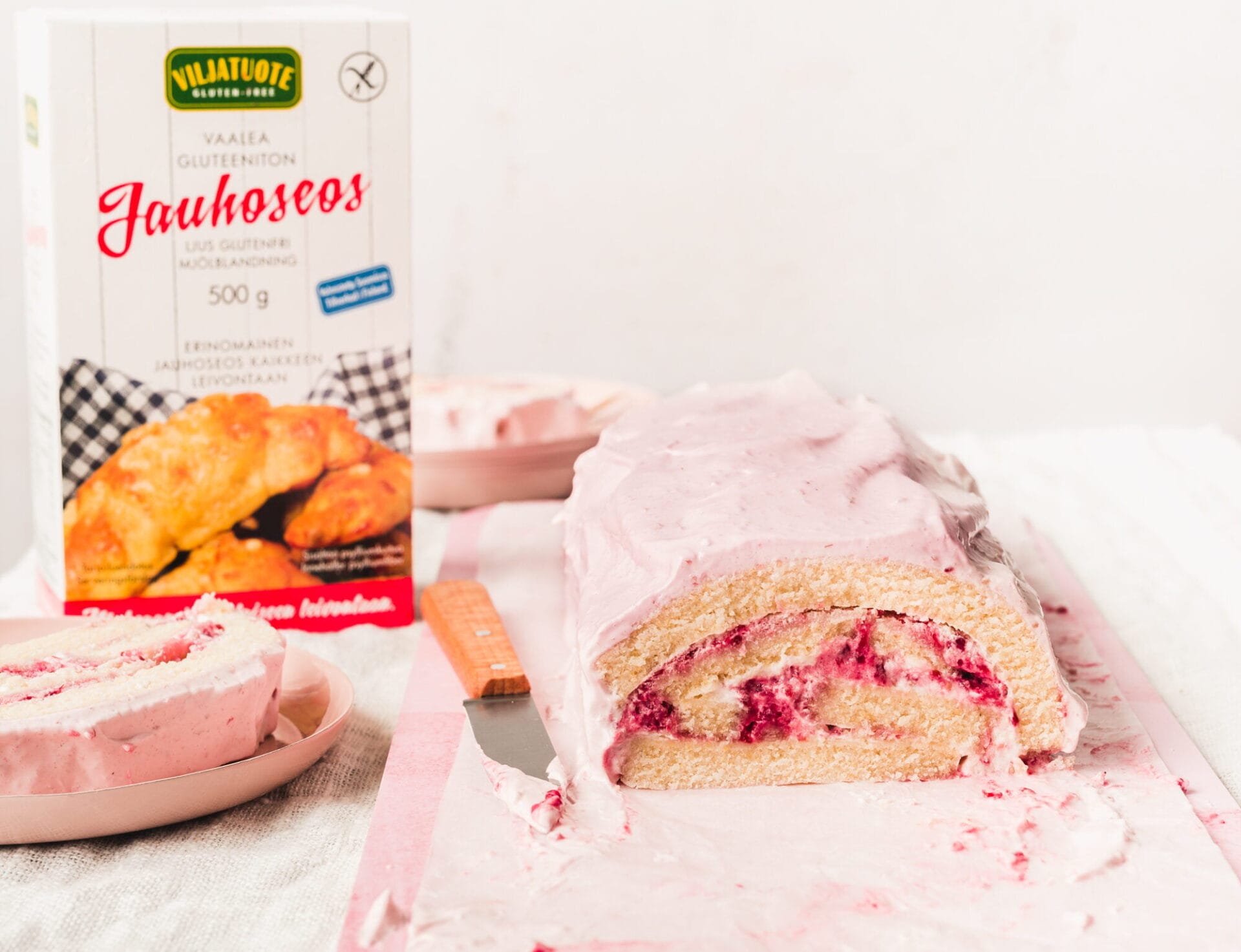 Gluteeniton ja vegaaninen kääretorttu
