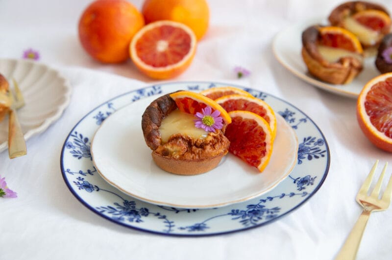 Gluten-free little pancakes with blood orange paste